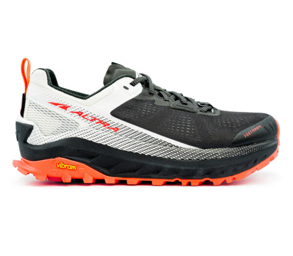 scarpa da trail running donna altra olympus 4 bianca nera e rossa
