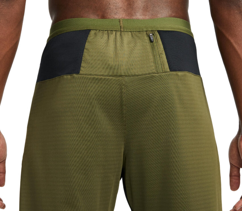 dettaglio tasca pantaloni da running uomo nike phenom elite verde