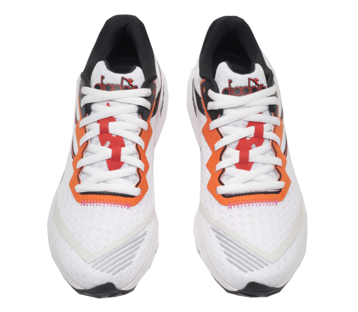 Tomaia Scarpa Diadora Mythos Blushield Volo2 donna bianche arancio