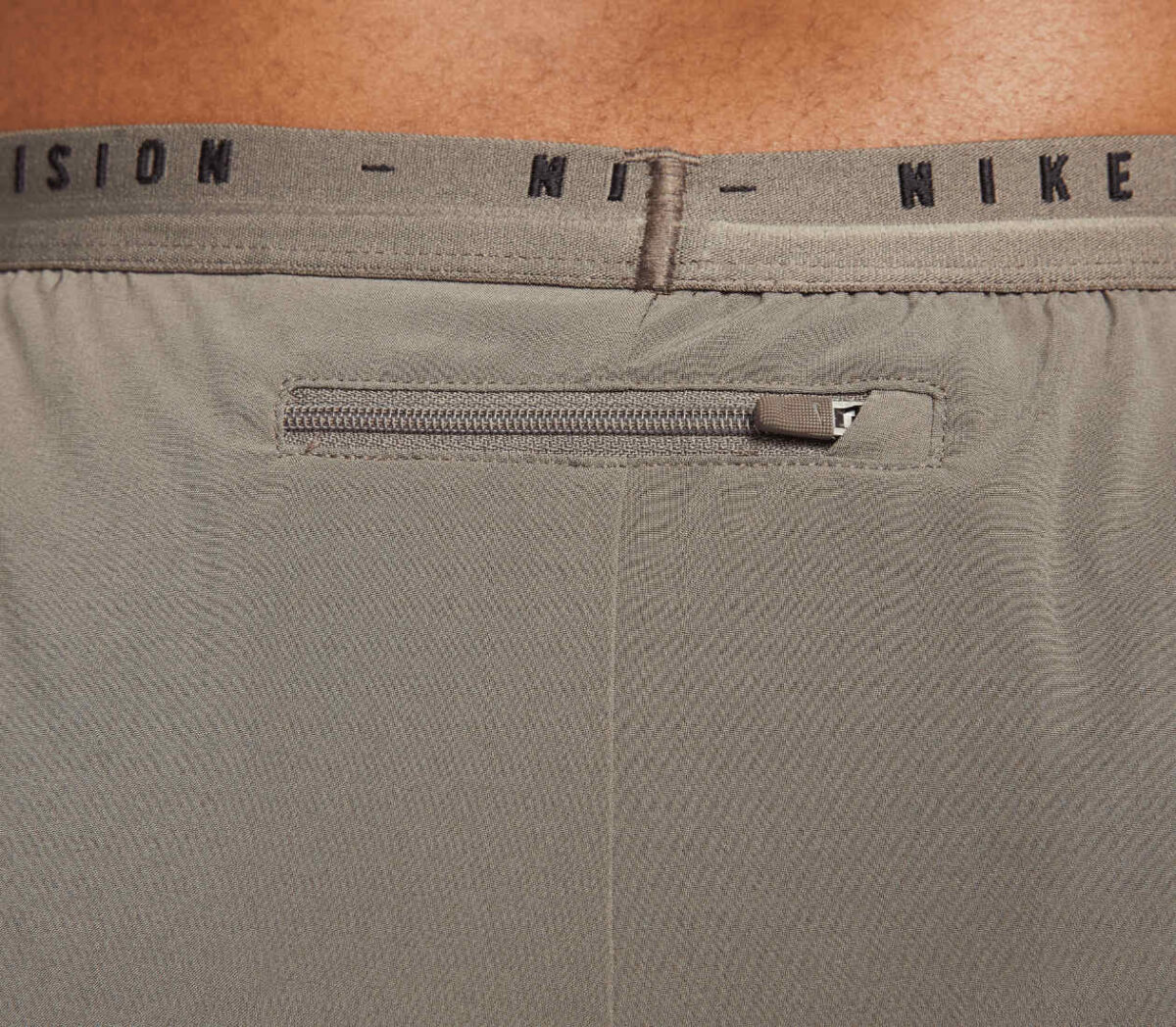 Tasca Pantaloncino nike dri-fit run division donna grigio