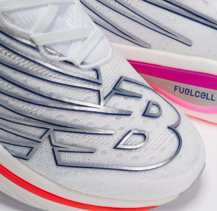 New Balance Elite V3