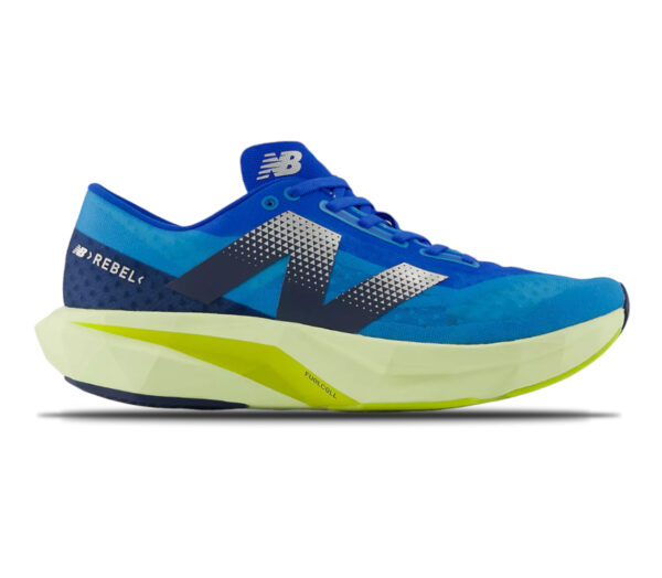 Scarpa New Balance FuelCell Rebel v4 uomo blu gialla