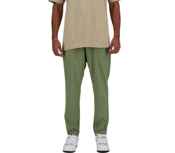 Pantalone New Balance AC Tapered Pant 29” verde militare