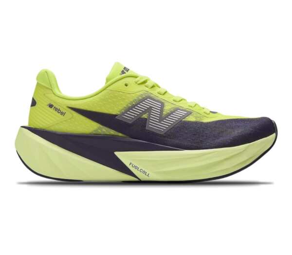 Scarpa New Balance FuelCell Rebel v5 donna ALKALINE GREEN con BOYSENBERRY e DARK SILVER METALLIC