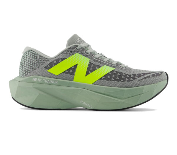 Scarpa New Balance FuelCell SuperComp Trainer v3 uomo MOSAIC GREEN con LONE STAR GREY