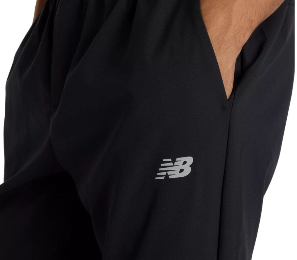 Dettaglio Pantalone New Balance AC Jogger uomo nero