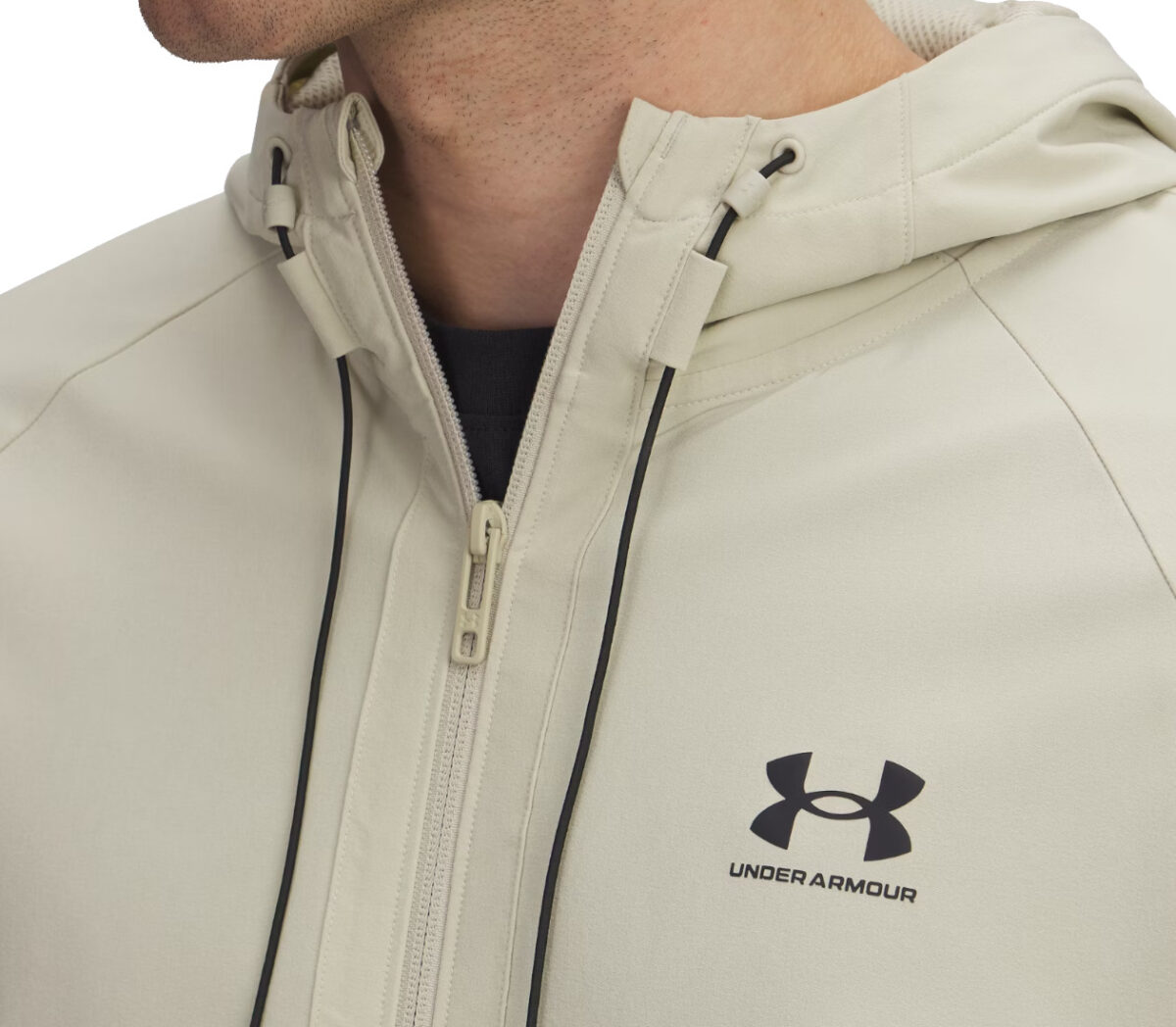 Dettaglio Giacca Under Armour Vibe Woven Jacket uomo beige